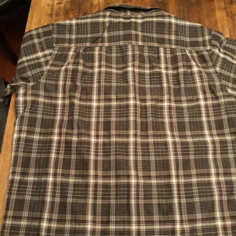 Mens button down - Picture 2 of 3